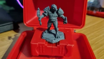 Прочный транспортный ящик для фигурки DnD/Warhammer........
