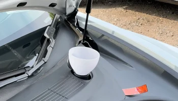Воронка для омывателя ветрового стекла Tesla model 3 Воронка для омывателя ветрового стекла Tesla model 3