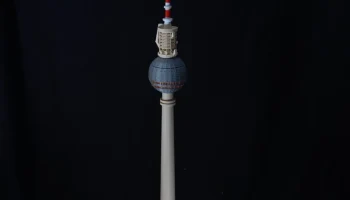 Berliner Fernsehturm (Берлинская телебашня) 1:500 2