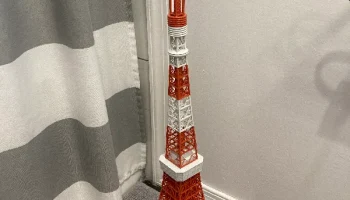 Токийская башня в масштабе 1:500