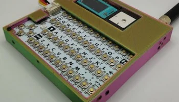 Тонкий корпус Heltec Wireless Tracker и клавиш M5..