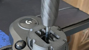 Руководство и ручка переключения передач Logitech G Shifter 