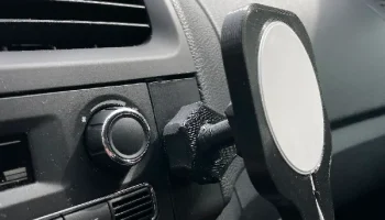 SKODA Fabia 2 magsafe держатель для iPhone