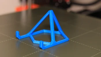 Подставка для телефона за 21 минуту (издание Hexagon) Подставка для телефона за 21 минуту (издание Hexagon)