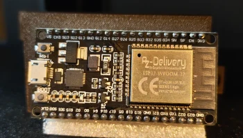 ESP32-WROOM Коробка для проекта с креплением........ 4