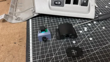 Панель уровней сабвуфера Toyota Corolla JBL............ 2
