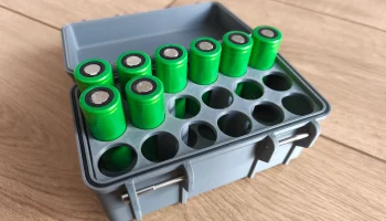 Rugged Box - 18x 18650 Li-Ion со световыми вставками....... Rugged Box - 18x 18650 Li-Ion со световыми вставками.......