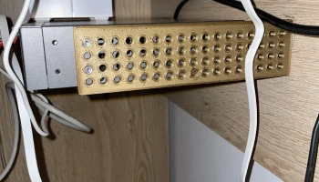 Крепление переключателя Netgear 1