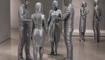 Скульптуры в einer Galerie - Скульптуры в галерее...... Скульптуры в einer Galerie - Скульптуры в галерее......