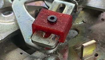 Регулятор заднего стекла 1-го поколения 4runner............