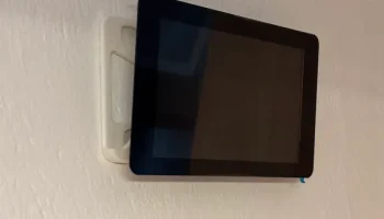Настенный держатель (наклон 5&deg;) для LCD-7B-ESP32-S3-Touch.. 3