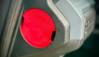 Крышка бокового отсека для хранения Tacoma (Toyota Tacoma... 1