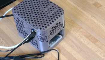 Еще один настольный чехол Orange Pi 5