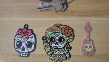 Тематические брелки Dia de Muertos (День мертвых)...........