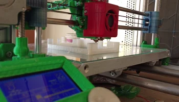 3D-ПРИНТЕР 3D-ПЕЧАТАТЬ ИЗ ПЕРЕРАБОТАННОЙ НИТИ ДЛЯ ЛЮБИМЫХ.. 1