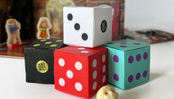 Плоская складная игральная кость (кубики)........ 9
