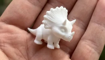 Cute Triceratops Mini - крошечная фигурка динозавра...