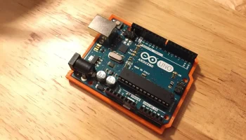 Чехол/держатель Arduino Uno