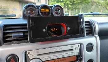 КРЕПЛЕНИЕ ДЛЯ ТЕЛЕФОНА TOYOTA FJ CRUISER 1