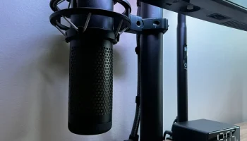 Подставка Quadcast (S)/монитора (диаметр 3,5 см) Креплени..