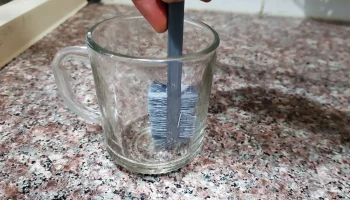 Чистящая щетка 3