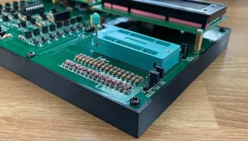 Подставка для корпуса Retro Chip Tester Pro RCT........ 1