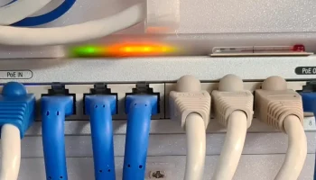 Unifi US-8 Крепление в 10-дюймовую стойку