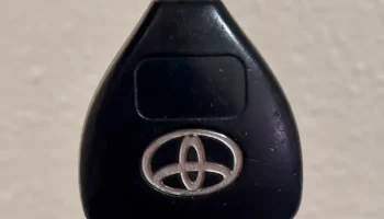 Прочный брелок для ключей Toyota RAV4 3-го поколения (так... 7