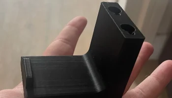 Гарнитура Наушники под настольным крючком-вешалкой...... 3