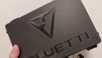 Прочная коробка с логотипом Bluetti