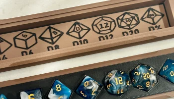 Длинный футляр для игральных костей D&D с магнитной крышкой 1