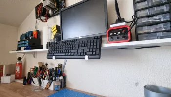 Tastaturhalterung / Держатель клавиатуры 3