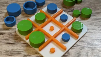 Tic-Tac-Cap: игра в накопление и воровство 6