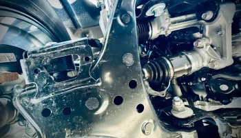 Заглушки нижнего рычага подвески Toyota Tacoma 2024 года ... 1