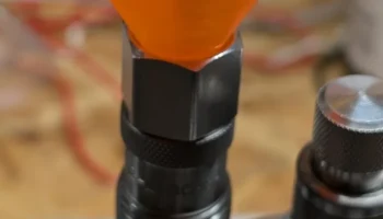 Ли Порошок через воронку 2