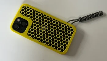 Чехол для iPhone 13 Mini с отверстиями для шнурка...... 2