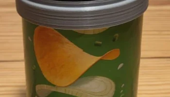 Держатель для ручек для банок Pringles - переработка свои.. 7