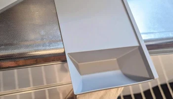 Поддон для мусора из разделочной доски (без опор)........ 1
