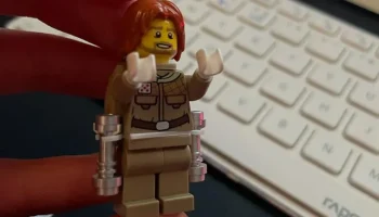Держатель светового меча для минифигурок Lego......