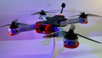 Стрекоза FPV Дрон 3