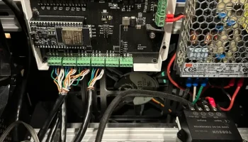 Монтажный корпус DIN для контроллера ЧПУ FluidNC 6x........