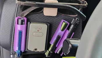 Держатель фонарика OLight I5T EOS AA, версия с 5 магнитам... Держатель фонарика OLight I5T EOS AA, версия с 5 магнитам...