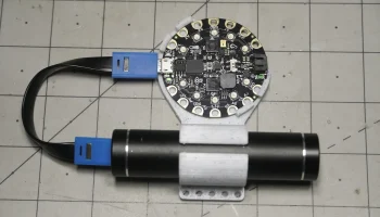 Пришиваемое крепление Circuit Playground Express с источн...