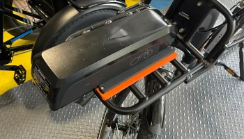 КРЕПЛЕНИЕ АККУМУЛЯТОРА RAD POWER BIKE ДЛЯ ПЕРЕДНЕГО/ЗАДНЕ... 1