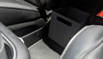 Корзина для мусора на центральной консоли Ioniq 5 2