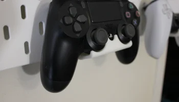 Контроллер PlayStation PS4 DualShock 4 Крепление Ikea Skadis 2