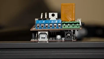 Экструзионное крепление Arduino T-Slot 1