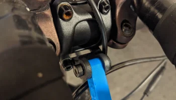 Удлинитель крепления передних фонарей Aventon...... 1