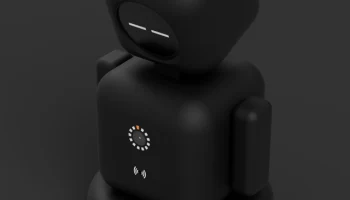 Momy-Desk-Robot 3