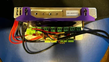 Выкопайте крепление для блока питания Octa........
